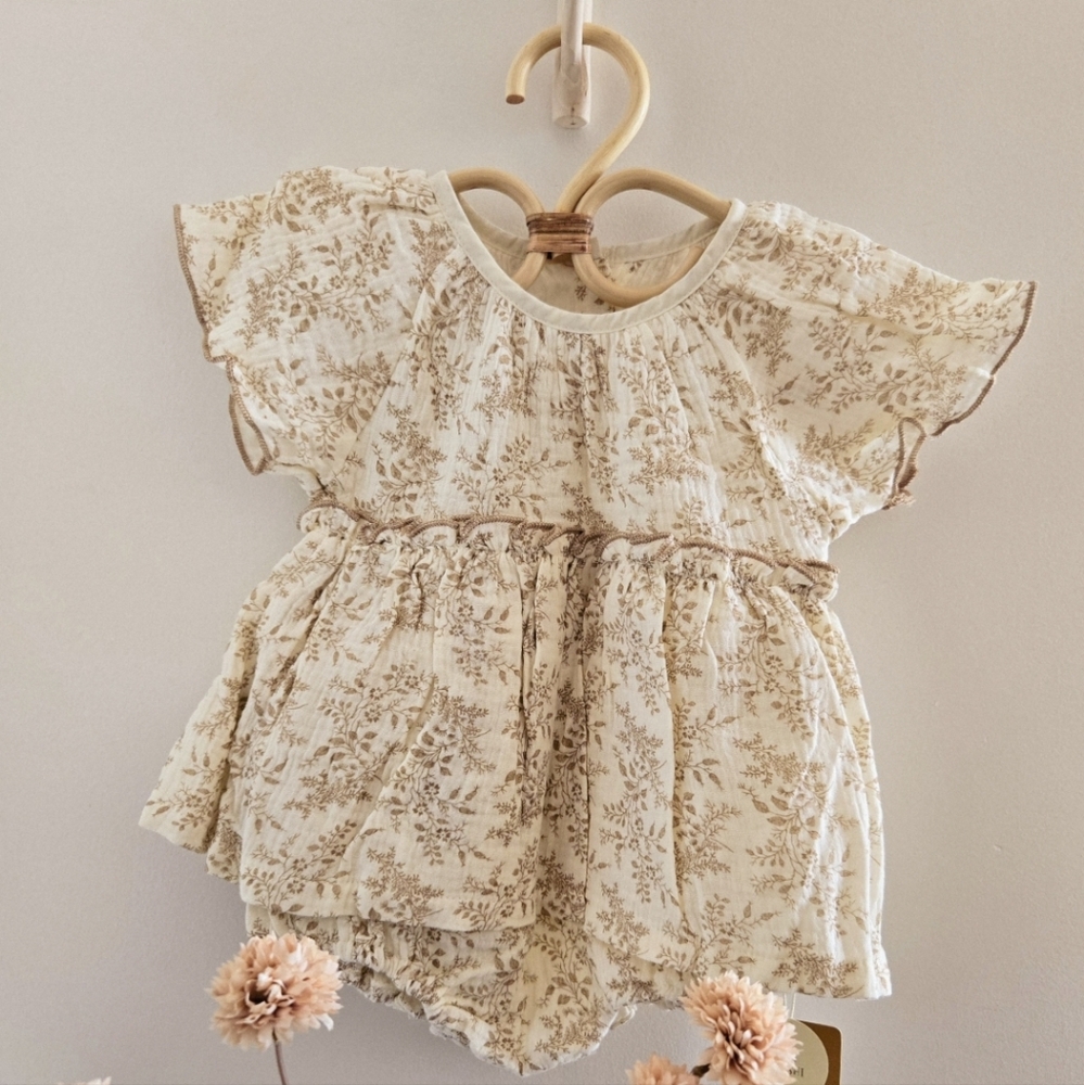 Baby girl Neutral Fall Cotton Muslin dress